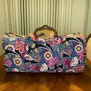 NWT Vera Bradley XL Duffel Kauai Floral